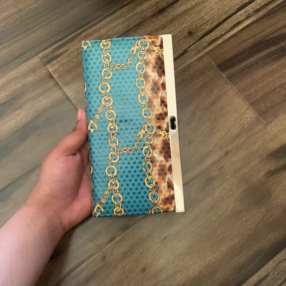 Wallet - Picture 4 of 4